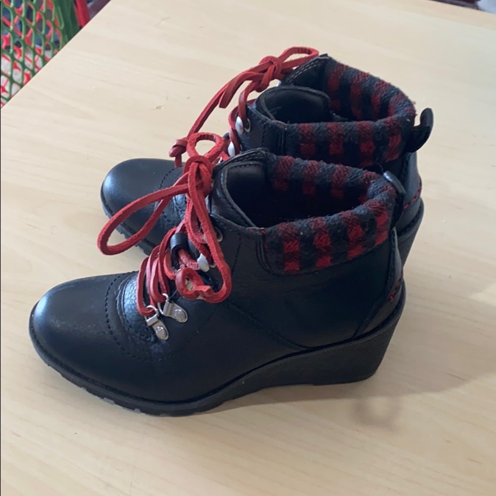 Sperry top-sided celeste Bliss ankle boots Size 6